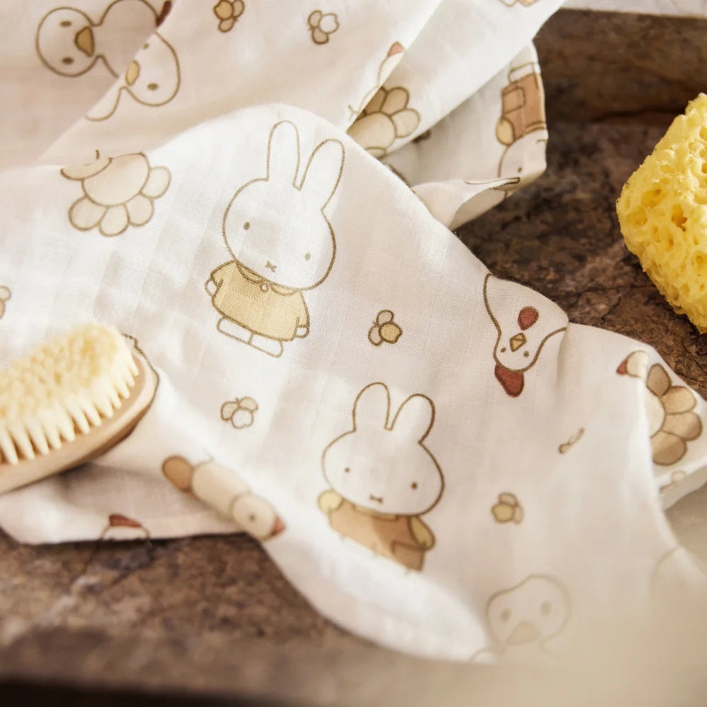 Muslin tetra plenički Miffy Family Farm 115 x 115 cm (2 kosa)