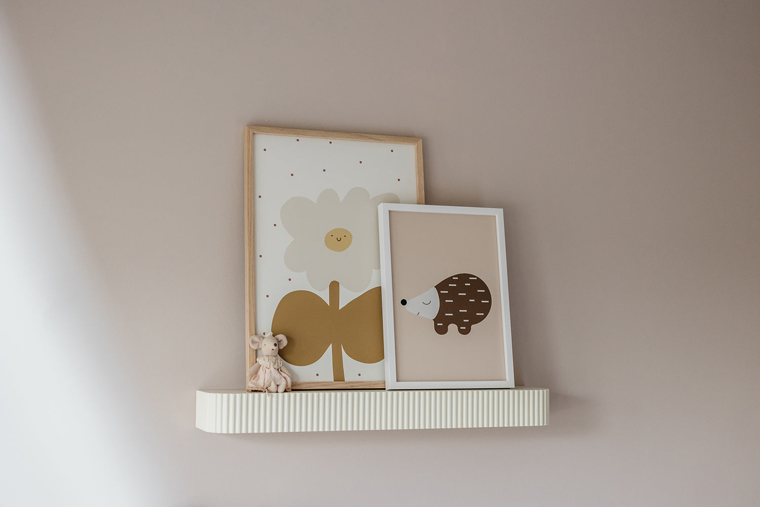 Bel okvir za slike, A4