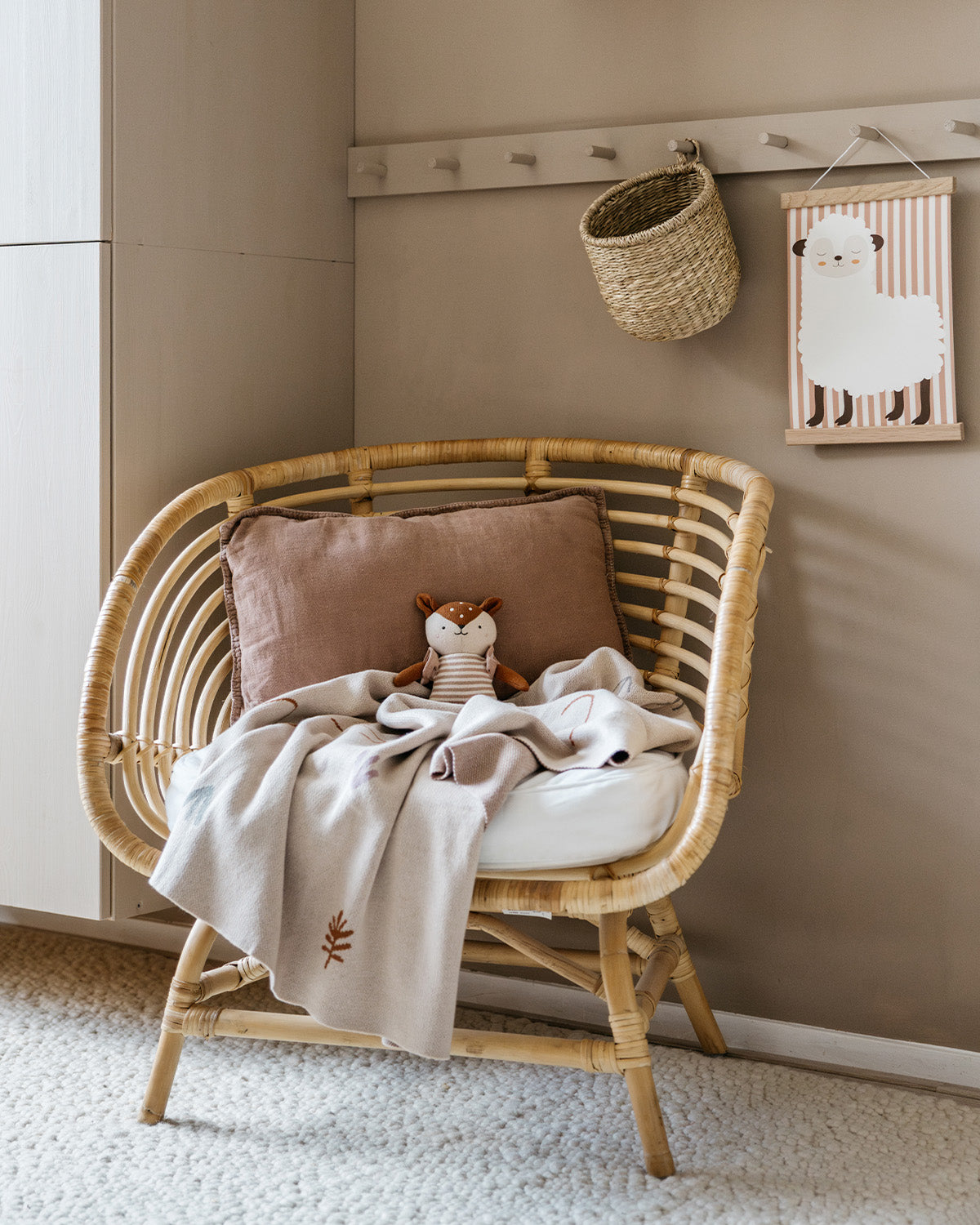 Deer Freja Knitted Toy & Matching Custom Poster Set